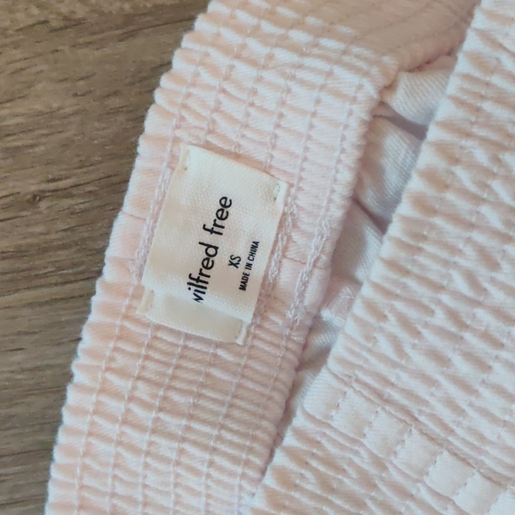 Wilfred Free Nova Shorts Aritzia - Picture 2 of 5